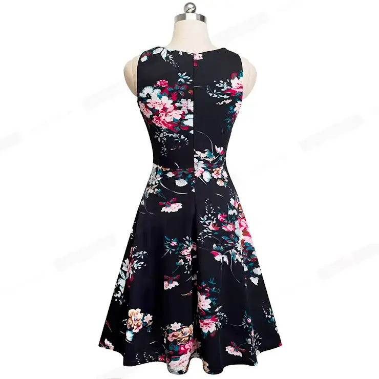 Robe Evasée à Encolure ras du cou Elégante en Dentelle avec Touche Florale.webp