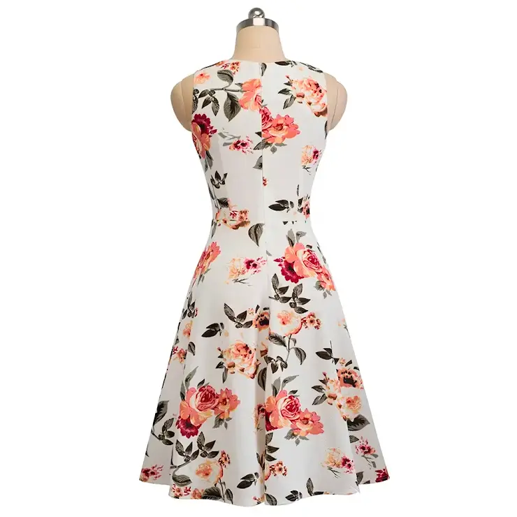 Robe Evasée à Encolure ras du cou Elégante en Dentelle avec Touche Florale.webp