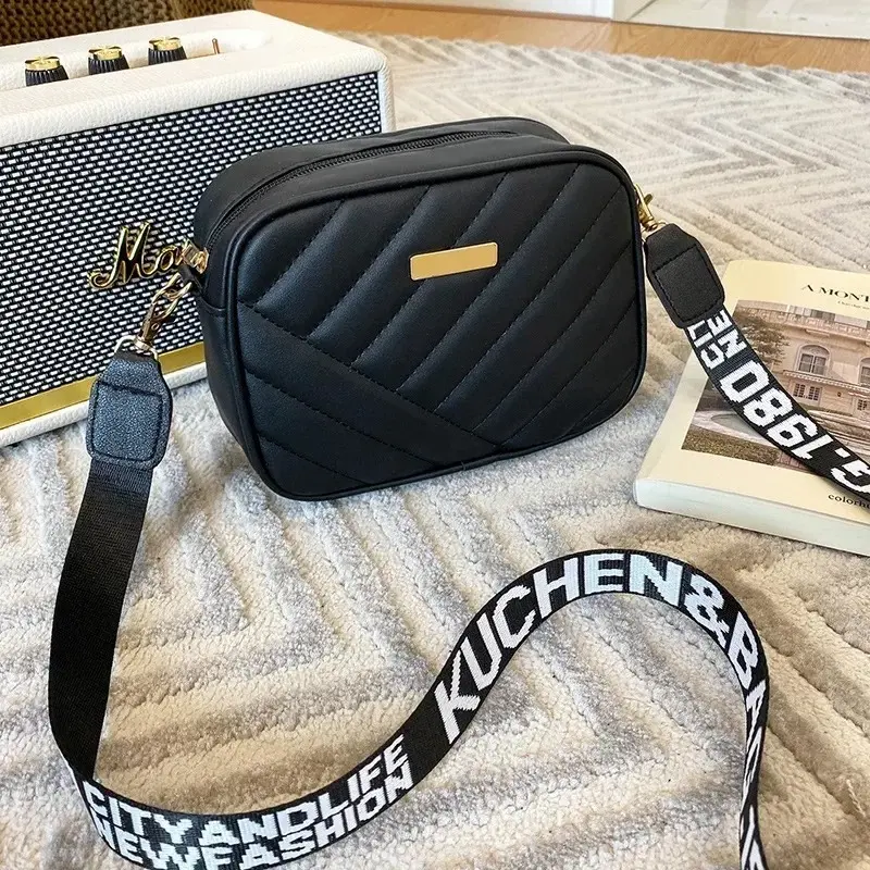 Petit sac à bandoulière en cuir PU pour femmes9.webp