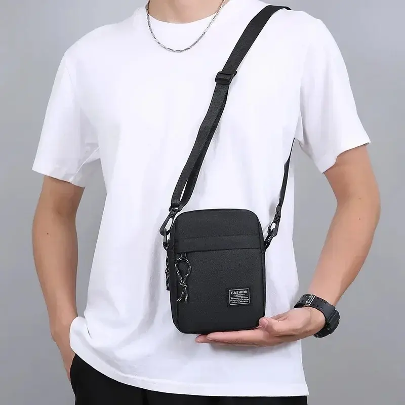 Petit sac à Bandoulière Tendance pour Hommes, Mini sac Décontracté Léger2.webp