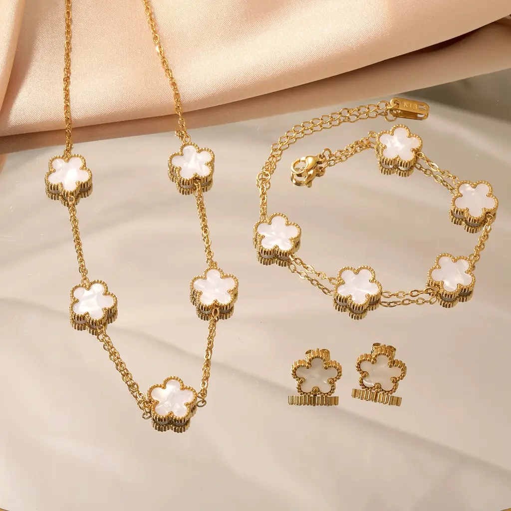 Collier Boucles d'Oreilles Ensemble Bijoux Femmes en Acier Inoxydable3.webp