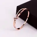 Bracelet en Zircon Demi-Cercle pour Femme4.webp