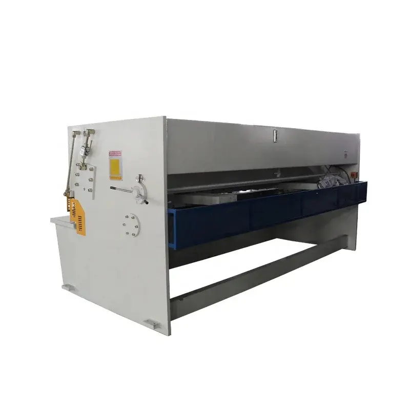  machine de cisaillement à faisceau oscillant hydraulique3.webp
