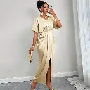 Robe longue élégante en satin pour femme1.webp
